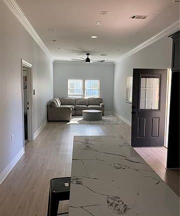 4th image of 120 Oak Manor Ln #B