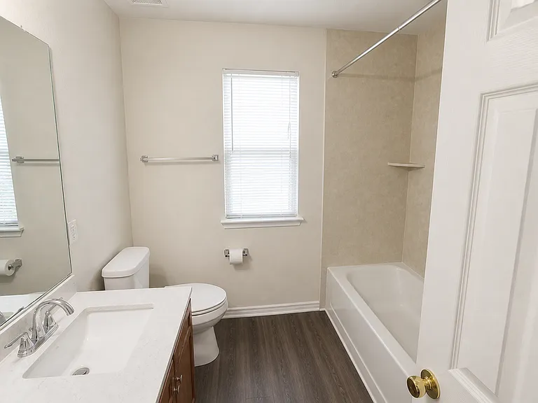 8016 Rosespur Park — Photo 16