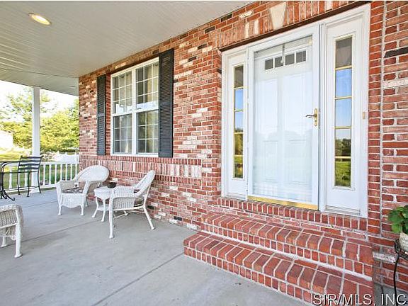 2nd image of 1113 Saddlewood Dr