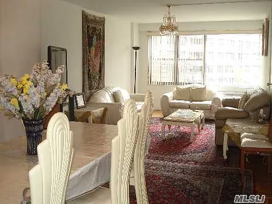 Sold by Prime Realty | media 21