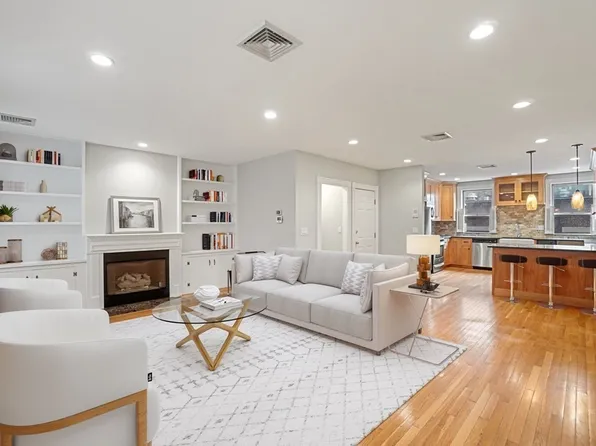 3-3A Lawnwood Pl #1, Charlestown, MA 02129