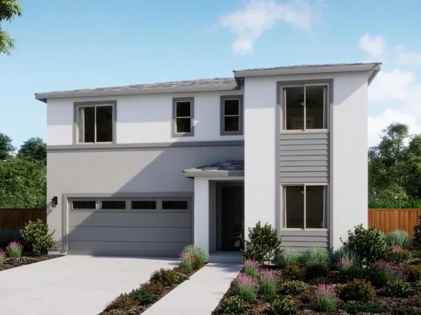 2904 E Veranda Dr, Fresno, CA 93730