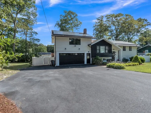 12 Trinity Dr, Milford, MA 01757