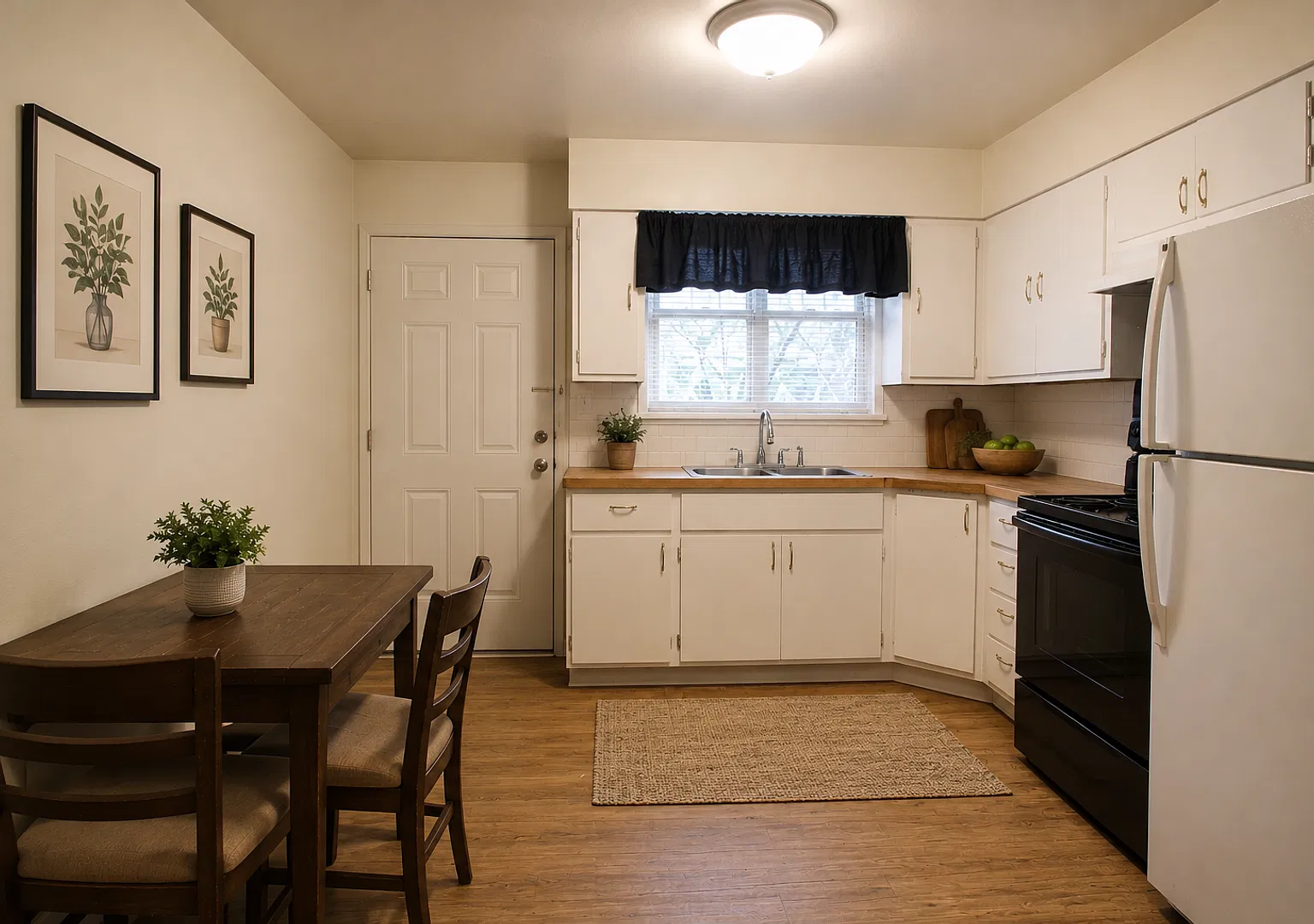 Great Home In Loveland (Map Location Note: This Is The Detached Rear/Alley House Located Directly... — Photo 3
