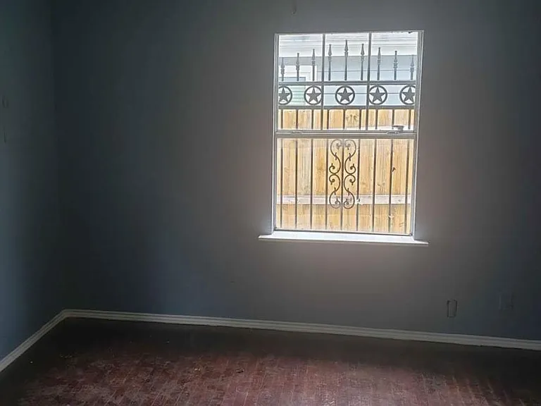 1217 E Ramsey Ave — Photo 3