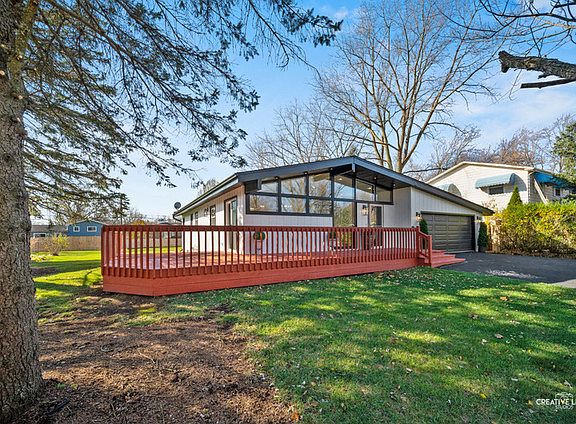 2nd image of 22W441 Tamarack Dr