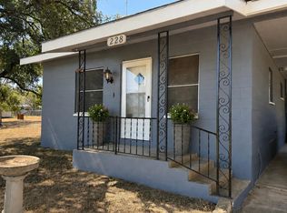 228 E Bluebriar, Granite Shoals, TX 78654-2118