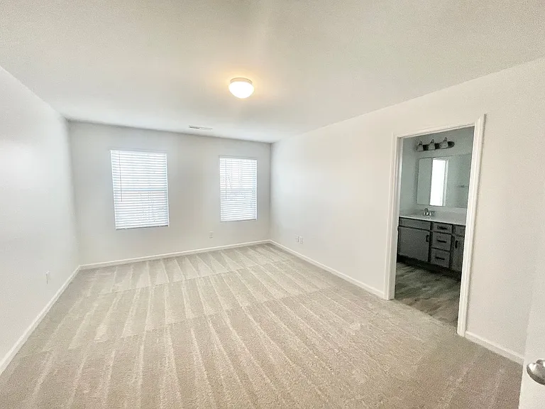 1406 Stork Dr — Photo 5