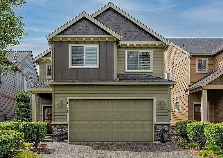 1st image of 1354 SE 194th Pl