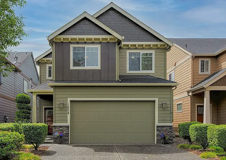 1354 SE 194th Pl