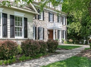 91 Canterbury Way, Basking Ridge, NJ 07920