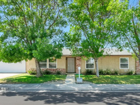 991 7th Avenue Dr, Kingsburg, CA 93631