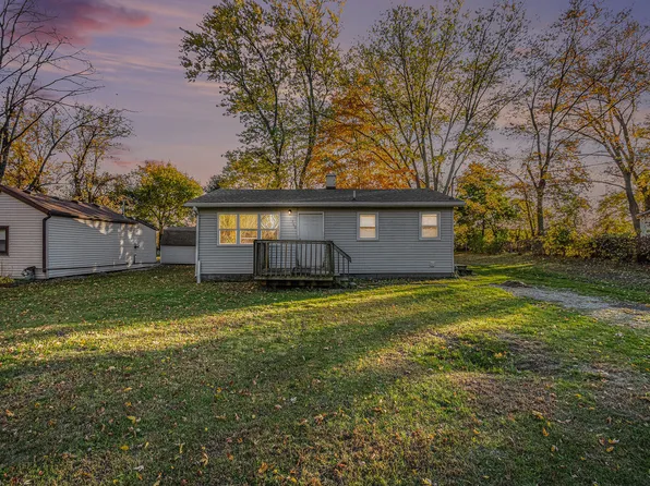 1360 Whitney Ave, Benton Harbor, MI 49022