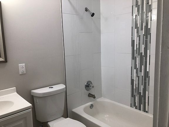 5th image of 530 NE 20th St APT 6A