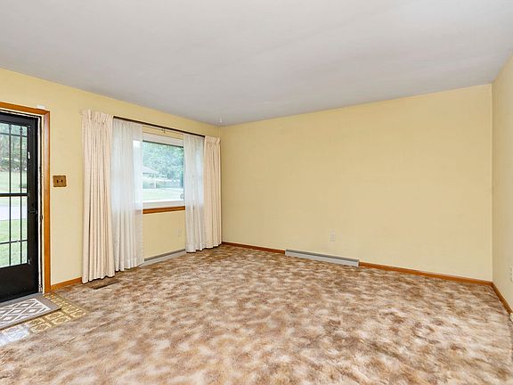 5th image of 1319 Blandford St
