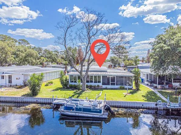 137 W Sterling Way, Leesburg, FL 34788