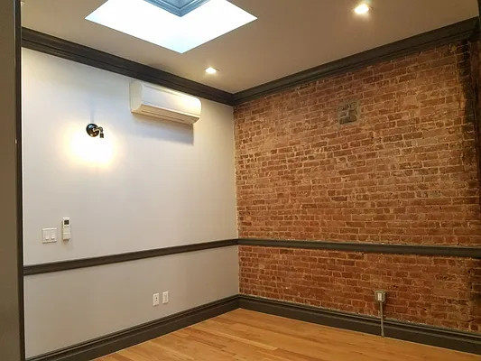 Rented by HFF Realty LLC | media 6