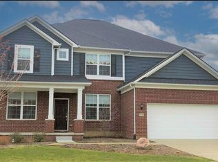 22767 Martin Rd, South Lyon, MI 48178