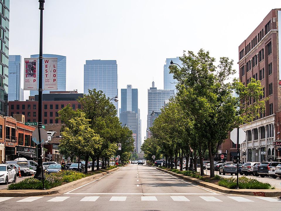 1st image of 33 S Ashland Ave APT 310