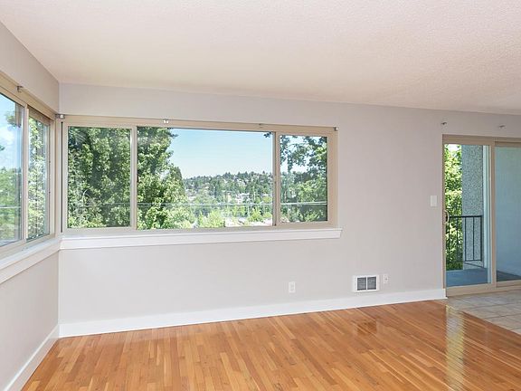 4th image of 52 W Etruria St APT 303