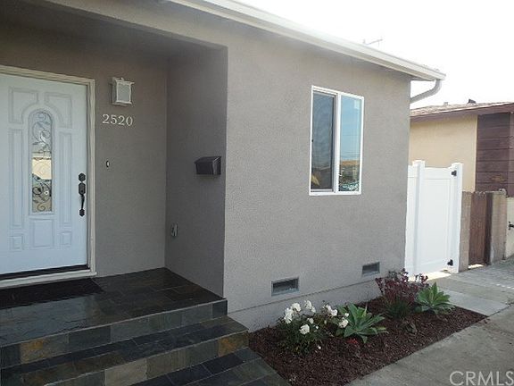 3rd image of 2520 W 150th St