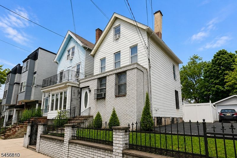 1st image of 55 Winthrop St