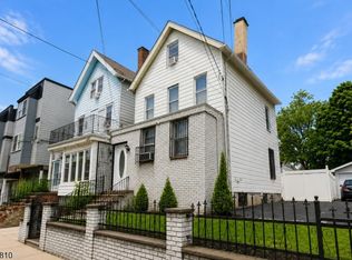 55 Winthrop St, Newark City, NJ 07104