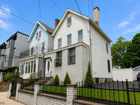 55 Winthrop St, Newark City, NJ 07104