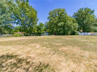 603 S Saint Charles St, Holden, MO 64040