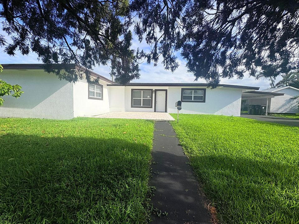 1st image of 1319 Crest Drive