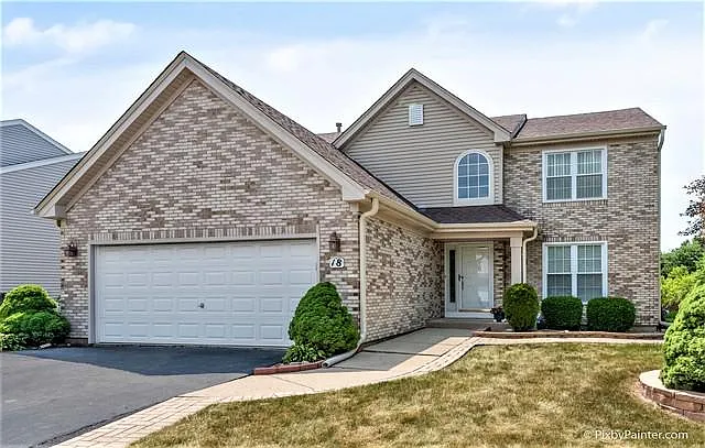 18 Emerald Dr photo 1