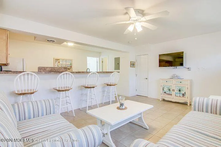 1 bed, 500 sqft, $2,000 — Photo 2