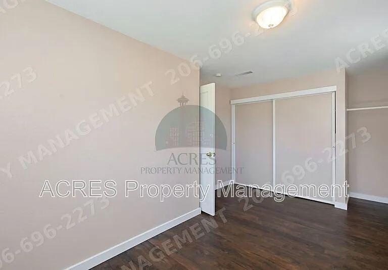 15446 21st Ave SW — Photo 30
