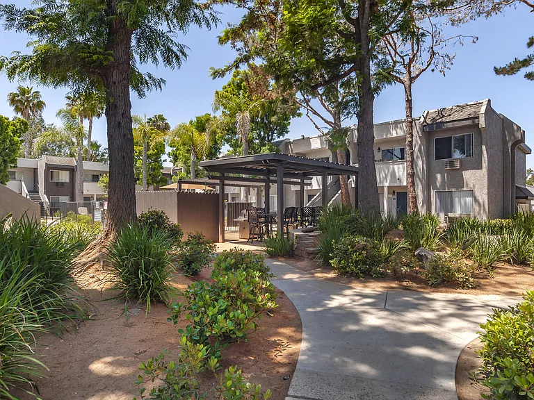 Scripps Poway Villas — Photo 17