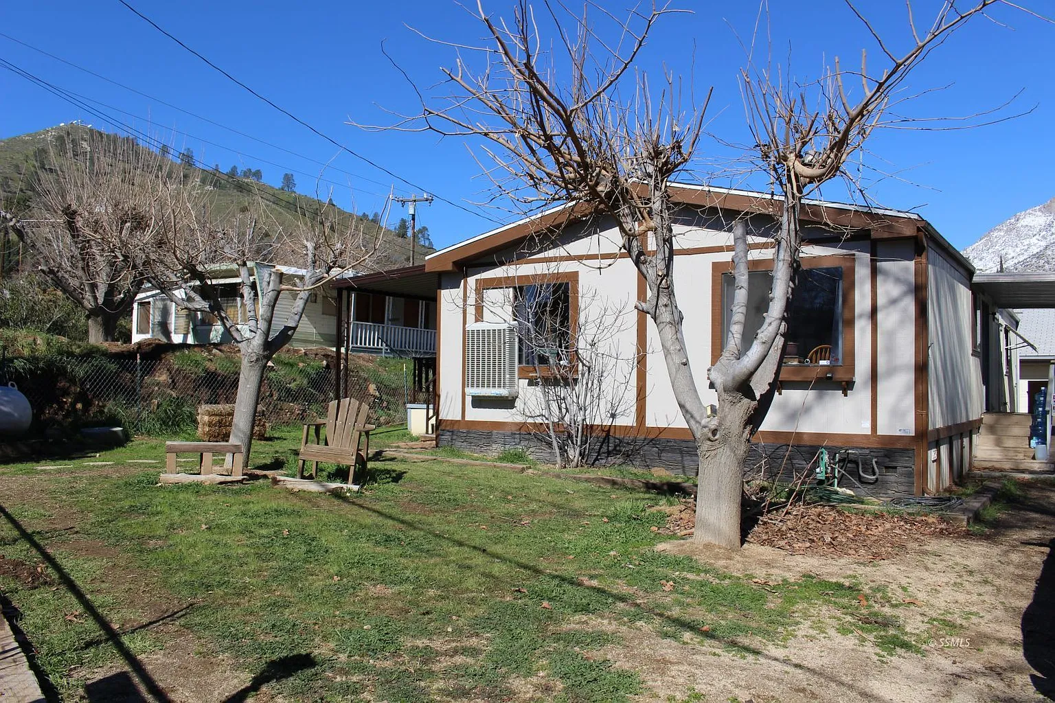 17 Maple Ln photo 1