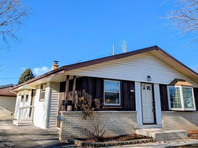 4127 South 89th STREET, Greenfield, WI, 53228