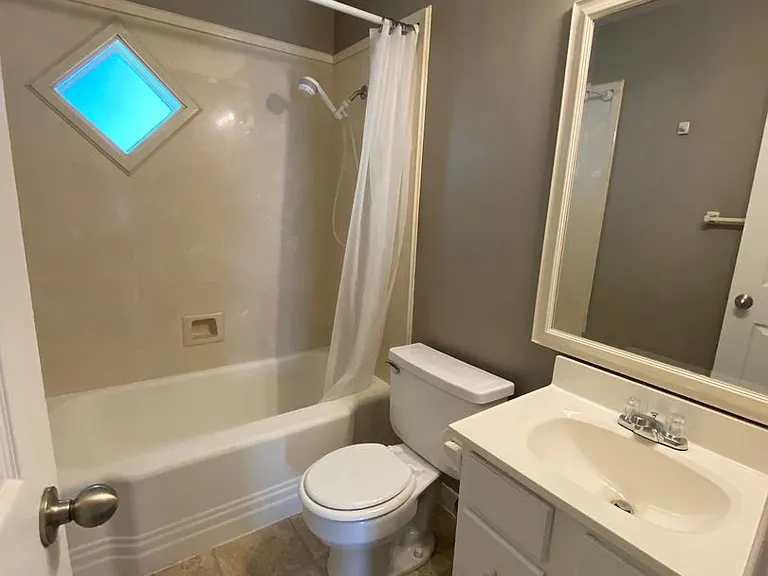 119 White Ave — Photo 8