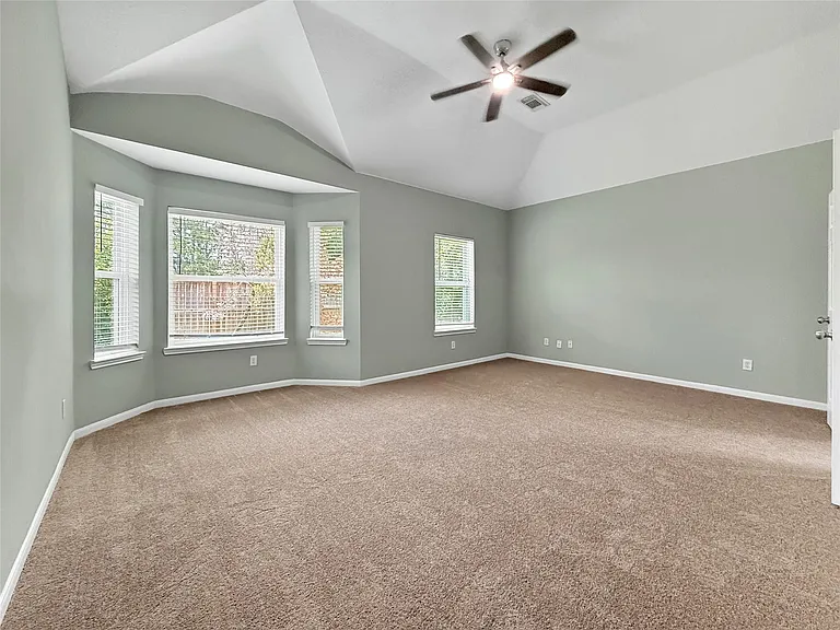 9222 Memorial Grove Dr — Photo 14
