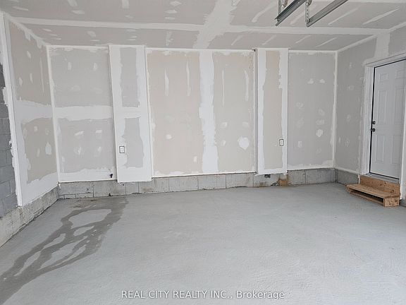 4th image of 2873 Whites Rd