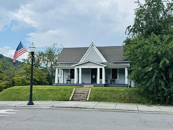 5th image of 503 N Main St