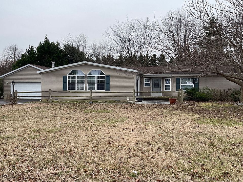 1st image of 66 Saddlebrook Dr