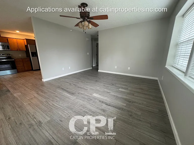 744 Woodard Ave NE — Photo 3