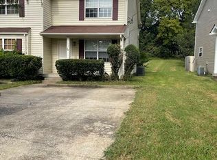 102 Cunningham Pl, Clarksville, TN 37042