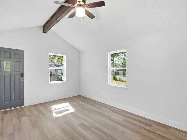905 N Rusk St, Weatherford, TX 76086