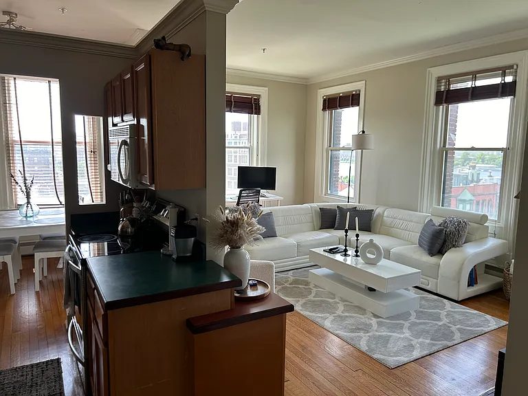 483 Beacon St #82 — Photo 4