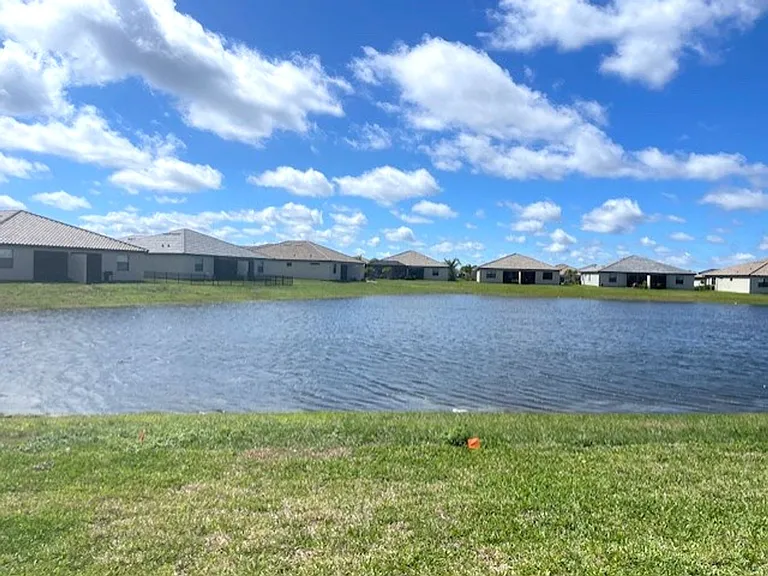 5316 Crystal Harbor Cv — Photo 18