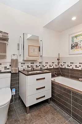 Sold by Compass | media 6