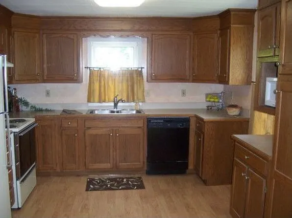 401 Ehlers Rd, Manhattan, KS 66502