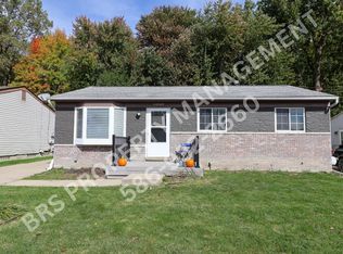 24945 Orchid St, Harrison Township, MI 48045