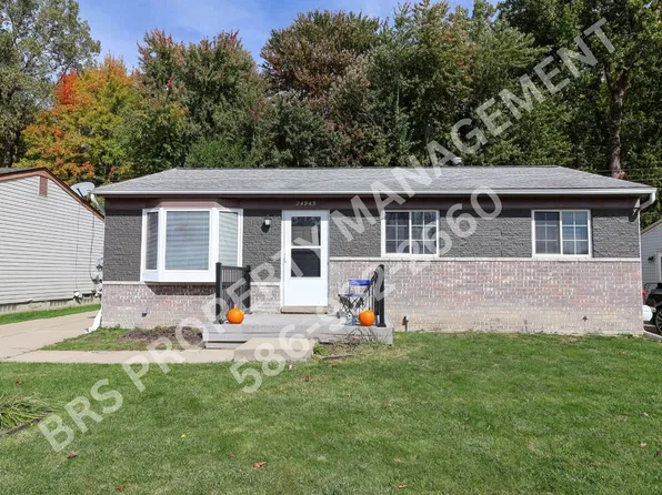 24945 Orchid St, Harrison Township, MI 48045
